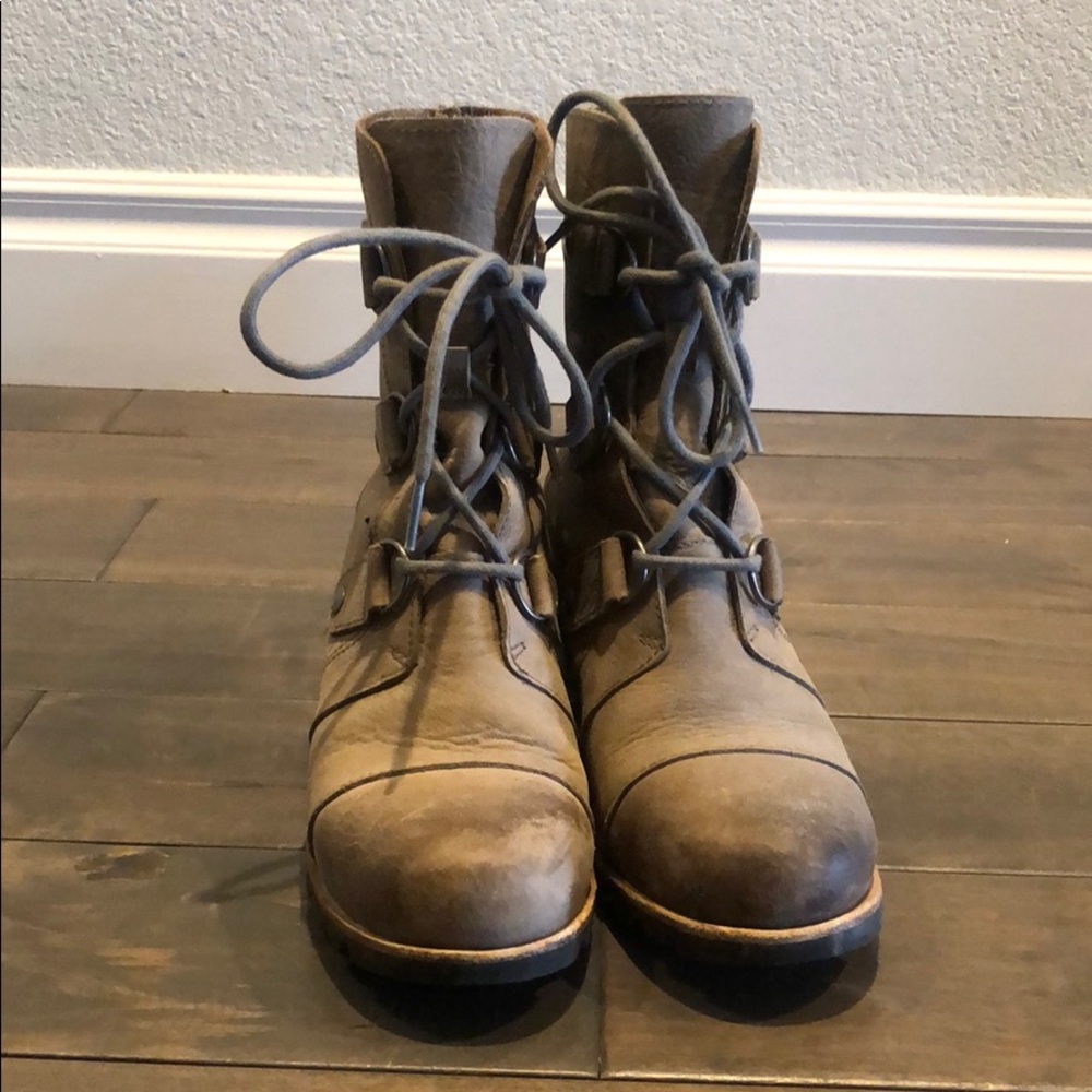 Sorry Joan of Artic Wedge Boot